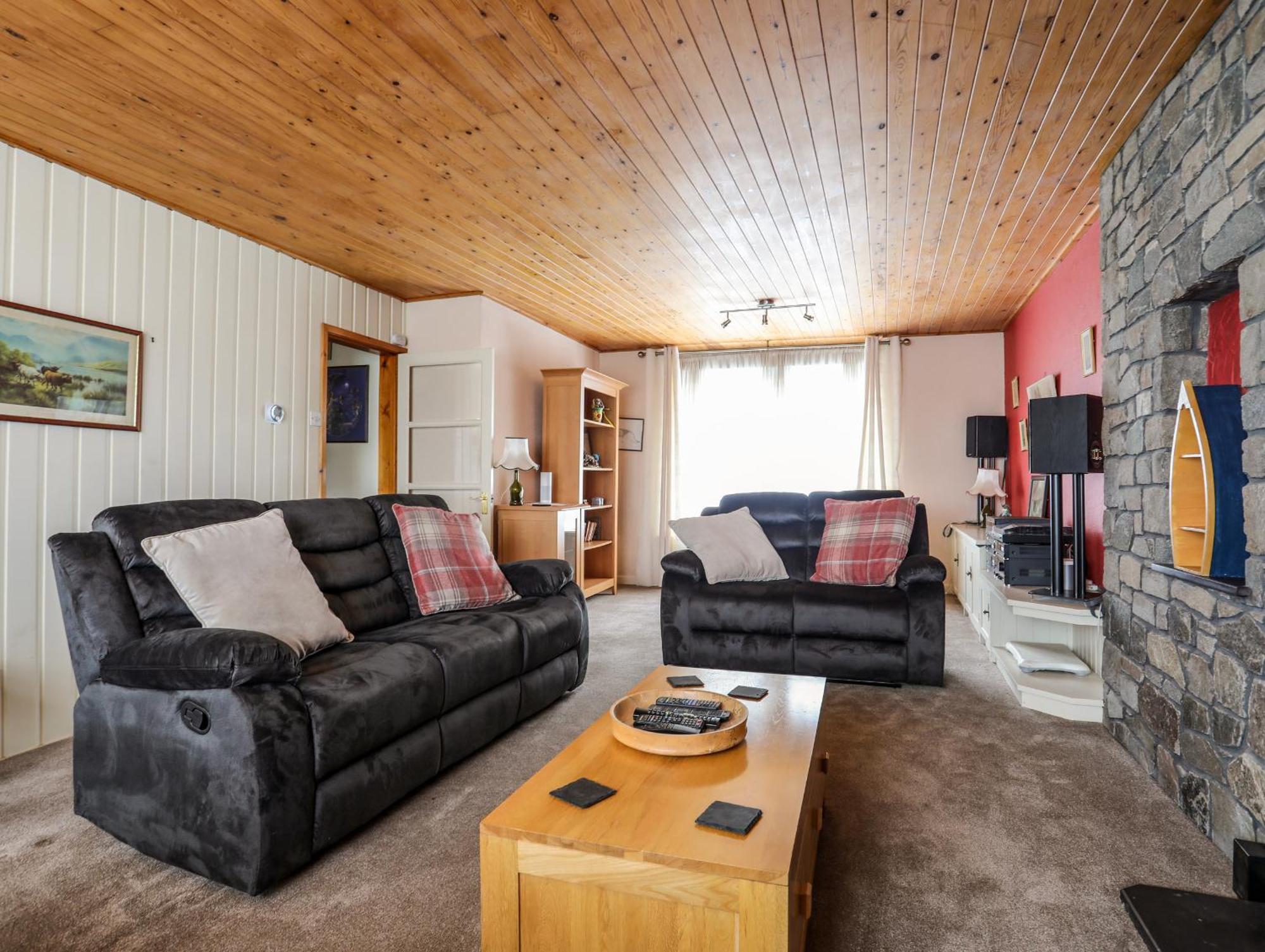 Hillside Villa Пълхели Екстериор снимка